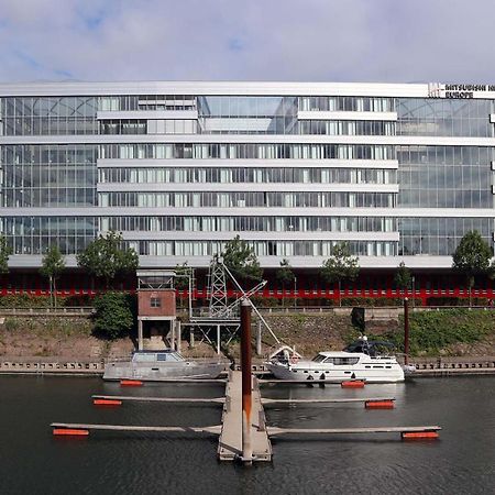 City Apartment Duisburg 2#Netflix &Wlan &Kingsize Bett & Kaffee Maschine & Central & 500M Innenhafen & 2 Min U Bahn Buitenkant foto