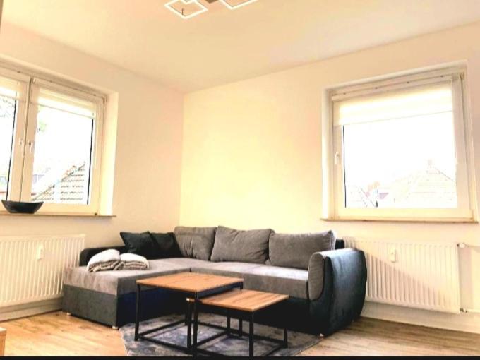 City Apartment Duisburg 2#Netflix &Wlan &Kingsize Bett & Kaffee Maschine & Central & 500M Innenhafen & 2 Min U Bahn Buitenkant foto