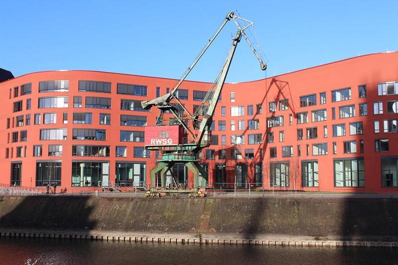 City Apartment Duisburg 2#Netflix &Wlan &Kingsize Bett & Kaffee Maschine & Central & 500M Innenhafen & 2 Min U Bahn Buitenkant foto